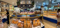 Altez (D2), Retail #558367841